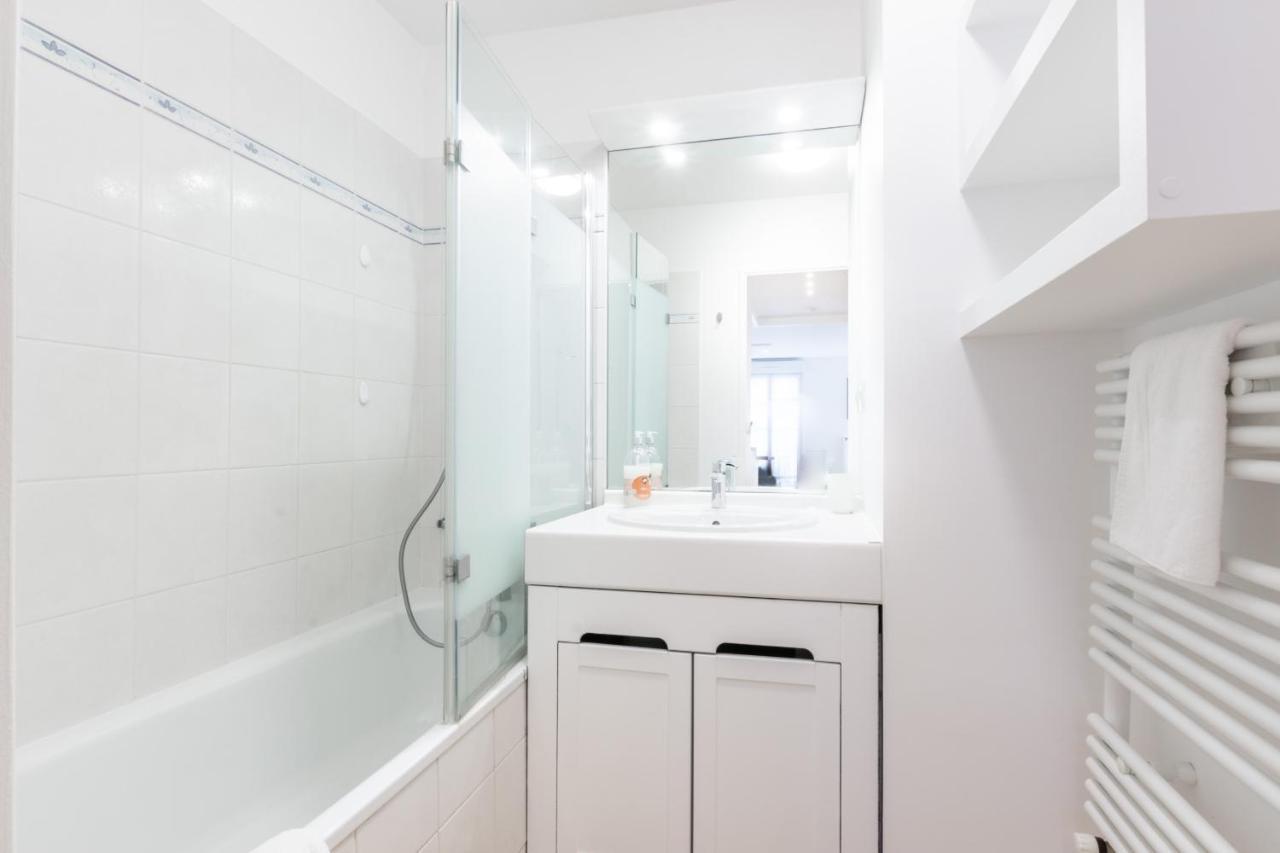 Le Sakura By Plaza Apartman Chessy Kültér fotó
